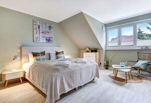 Ferienhaus Windspiel – Modernes Ferienhaus mit Garten – 700 m zum Strand und 300 m zum See