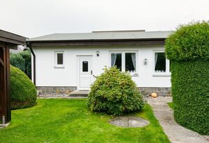 Bungalow 8