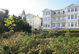 *****Düne25 ++mit MEERBLICK und nur 10m vom Strand++ – Wohnung mit 2 Schlafzimmer und Kamin, App. 3