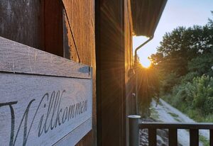 Ferienwohnungen im Haus Waldstück – Fewo Pinocchio- mit Garten+Terrasse_3SZ_6Erw.+1K(2J.)