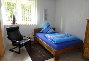 2 Einbettzimmer