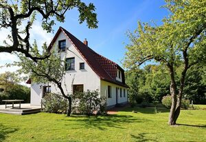 Elfert – 166m² Ferienhaus für bis zu 8 Personen mit Sauna, Whirlpool und Garten