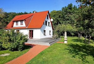 Elfert – 166m² Ferienhaus für bis zu 8 Personen mit Sauna, Whirlpool und Garten