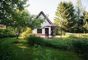 Reetdach Ferienhaus nahe Ostseebad Kühlungsborn – Reetdach Kastanienhaus (52m², 3-Raum, max 4 Pers.)