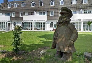 Fewo Freya in der Ostseeresidenz Gendarm – Fewo_Freya mit Wintergarten und großen Garten nahe der Ostsee