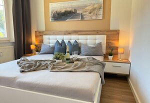 Fewo Freya in der Ostseeresidenz Gendarm – Fewo_Freya mit Wintergarten und großen Garten nahe der Ostsee