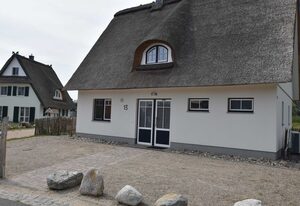 E13 Reetdachhaus MaLeLuV mit Kamin & Sauna Ostseebad Rerik – 6-Raum-Ferienhaus (130m²; max. 10 Personen), Kamin & Sauna