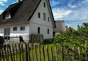 E13 Reetdachhaus MaLeLuV mit Kamin & Sauna Ostseebad Rerik – 6-Raum-Ferienhaus (130m²; max. 10 Personen), Kamin & Sauna