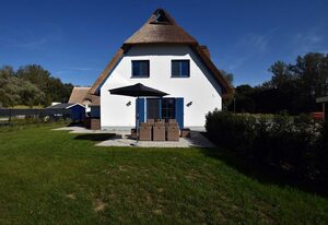 L7 Ferienhaus Strandhafer Ostseebad Rerik - XL – 4-Raum-Ferienhaus mit Kamin (max. 6 Personen) - links