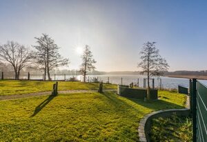 Luxus See - Domizil mit Sauna, Kamin, eigener Seezugang – Ferienhaus Rohrdommel