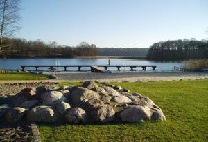 Ferienhaus direkt am Naturpark und 3 Min. zum Linstower See – Ferienhaus Streblow