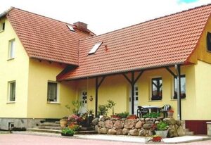 Ferienhaus direkt am Naturpark und 3 Min. zum Linstower See – Ferienhaus Streblow