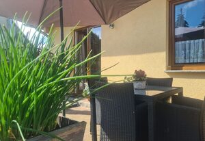 FeWo am Kleinbauernhof Gersdorf bei Kühlungsborn – 3-Raum-Ferienwohnung (max. 4 Pers, 65m²) im Obergeschoss