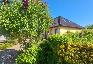FeWo am Kleinbauernhof Gersdorf bei Kühlungsborn – 3-Raum-Ferienwohnung (max. 4 Pers, 65m²) im Obergeschoss