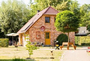 Ferienhof Landhäuser Mechelsdorf nahe Ostseebad Kühlungsborn – 4-Raum-Landhaus (4) mit Sauna und Kamin (86m²)