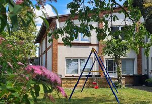 HB Landhaus am Bauernhof im Ostseeland – 4-Raum-Landhaus mit Grillterrasse (120m², max. 9 Personen)