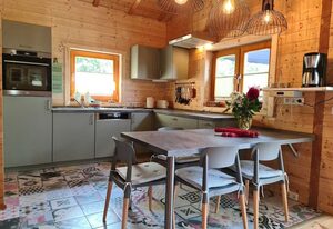 A10 Ostsee Land Ferienhäuser Brusow Kröpelin – A10: 3-Raum-Holzhaus Bine mit Kamin, Terrasse, Podsauna