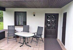 Ferienhaus am See auf großem Grundstück, Kaminofen