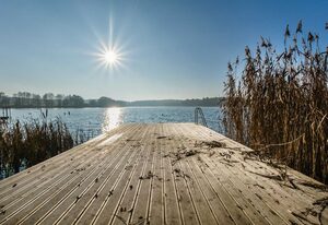5 Sterne Ferienhaus direkt am See mit Sauna-Kamin-103m² – Ferienhaus Auszeit