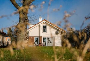 5 Sterne Ferienhaus direkt am See mit Sauna-Kamin-103m² – Ferienhaus Auszeit