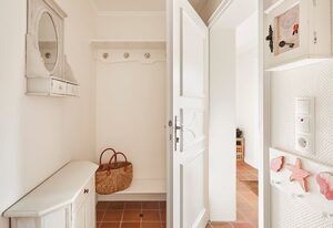 Haus Josias B - links