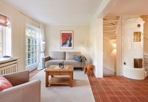 Haus Josias B - links