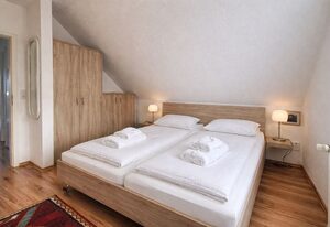 Ferienhaus Klüver – Ferienhaus mit 82 m², 2 Schlafzimmer, Terrasse mit Strandkorb, für 4 Personen