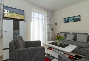 Strandschlösschen – Familien-Ferienwohnung mit zwei Balkonen und zwei Bädern - nur 300 m zum Strand!