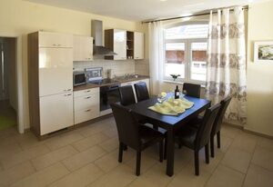 Ostseeperlen-Haus 1 – Freistehendes, helles Ferienhaus mit Garten, Terrasse und WLAN in Kühlungsborn