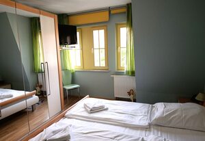 Unter den Kolonnaden 12