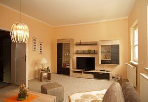 Karl-Risch-Str. 7 Whg. oben . – KR-07