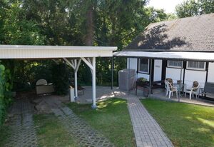 Ferienhaus Just mit Garten und Carport – Haralds Hus