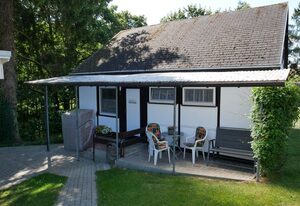 Ferienhaus Just mit Garten und Carport – Haralds Hus