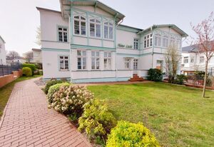 Haus Lucie ***50m bis zum Ostseestrand*** – Ferienwohnung 9, 1O, WLAN, Sitzecke im Garten