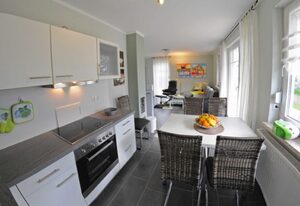 Ferienwohnungen / Appartements - Ferienhaus Müritzidyll – 3 Zimmer Erdgeschoss - Fewo Ferienhaus Müritzidyll
