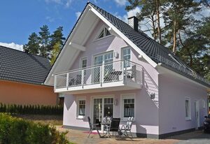 Ferienwohnungen / Appartements - Ferienhaus Müritzcharme – 3 Zimmer Erdgeschoss - Fewo Ferienhaus Müritzcharme