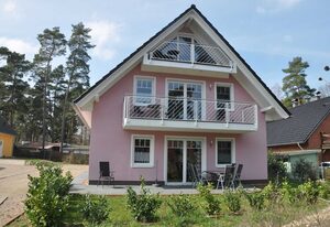 Ferienwohnungen / Appartements - Ferienhaus Müritzzauber – 4 Zimmer Erdgeschoss - Fewo Ferienhaus Müritzzauber