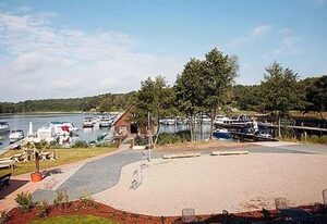 Urlaub am See - Ferienwohnungen auf dem Fischerhof Eldenburg – Eldenburg 7