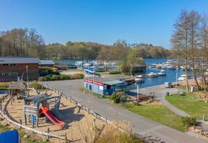 Zimmer am See - 01