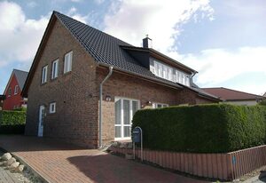 Haus am Gothensee mit 2 Wohnungen und Parkplätzen – FW im OG