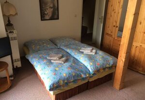 Gästezimmer Zoephel – Doppelzimmer 1 mit Dusche und WC separat