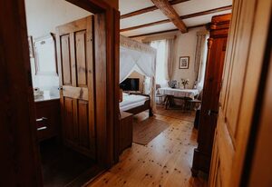 Urlaub im historischen Rittergut Positz aus dem 16. Jahrhundert - individuelle, lichtdurchflutete Romantikzimmer