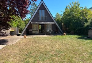 Ferienhaus Reuthsee- Nurdachhaus mit Panoramafenstern, großem Garten & hundefreundlich