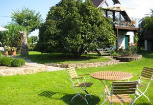 Landpension Bocka – Ferienwohnung 2, Balkon, 1 Schlafzimmer, max. 4 Personen