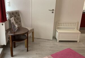 Ferienwohnungen Clara – Clara Fewo2, 45m²,Wohnz.,Schlafz.,Küchenzeile,Bad mit DU+WC,2.OG