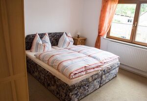 Haus Bott – FeWo  mit zwei Schlafzimmer u. zwei Bädern