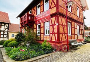 Altes Pfarrhaus Neustädt – Einzelzimmer im Erdgeschoss, mit externem, direkt  angrenzendem Bad