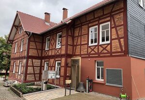 Altes Pfarrhaus Neustädt – Einzelzimmer im Erdgeschoss, mit externem, direkt  angrenzendem Bad