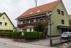 Hotel Pension Heidi – Einzelzimmer mit Dusche/Bad