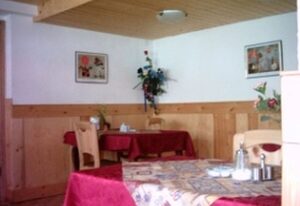 Pension Sonne – Doppelzimmer mit WC und Dusche